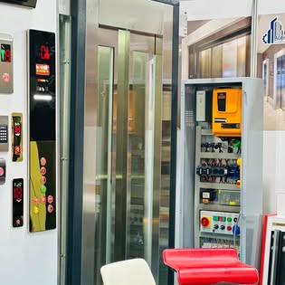 Lift doors and controllers